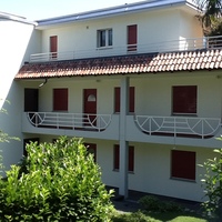 Facciata di una casa tinteggiata