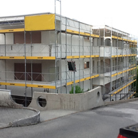 edificio pronto per essere tinteggiato